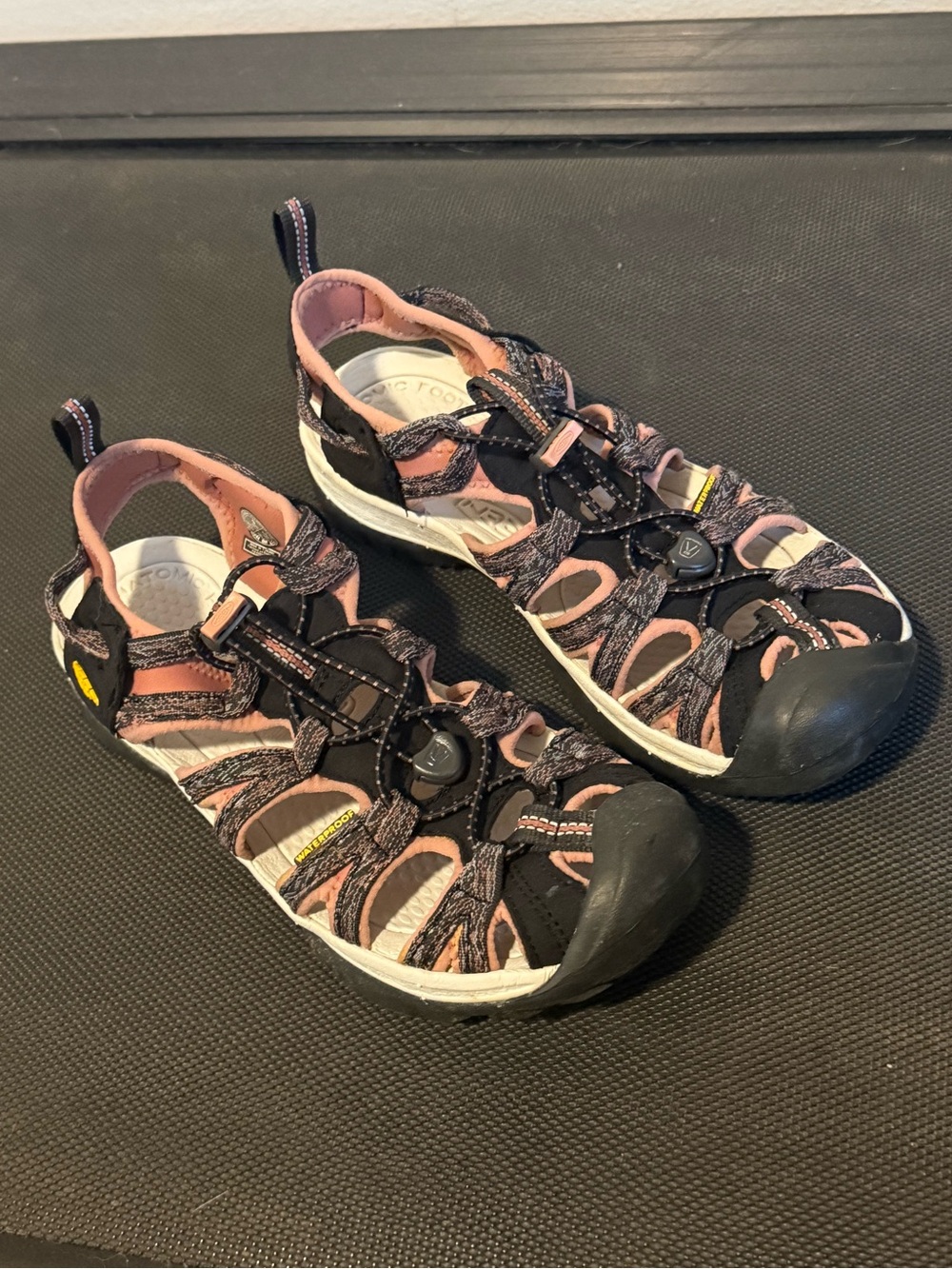 Keen Waterproof Outdoor Pink Sandals Women’s Size 9